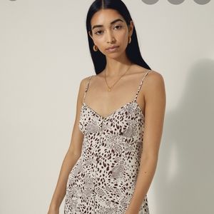 Wilfred Bloom dress.